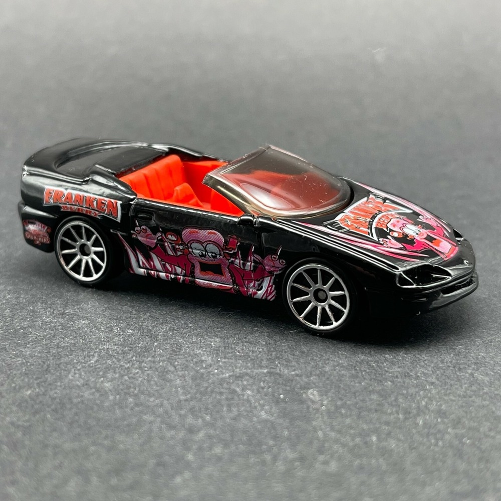 Hot Wheels 1995 Chevrolet Camaro Convertible Car Franken Berry‎ 1/64 #113 Loose
